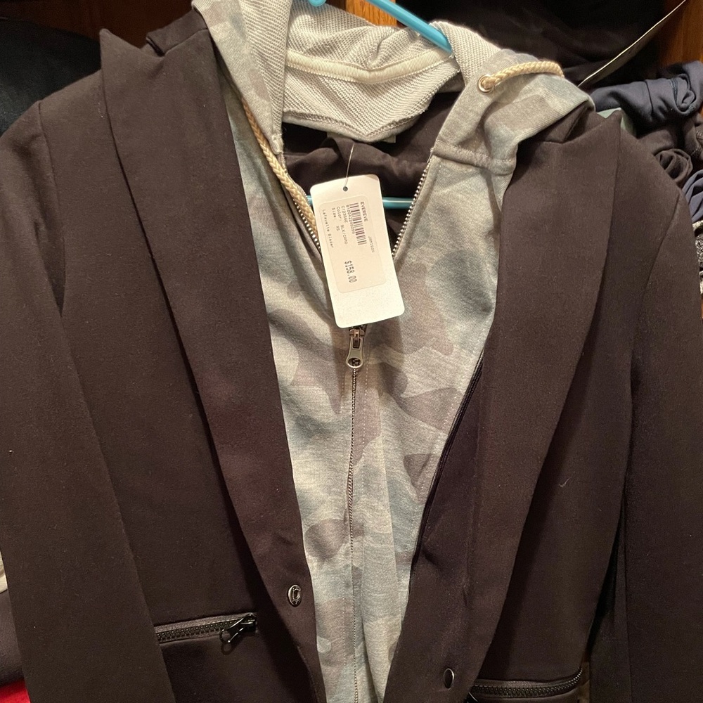 Evereve brand new black hoodie/jacket. Size XS. New with tags.